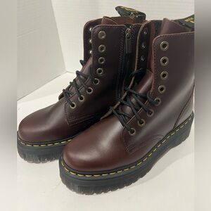 Dr. Martens Jadon Arc platform boots in brown Crazy Horse leather Size M8 or W9